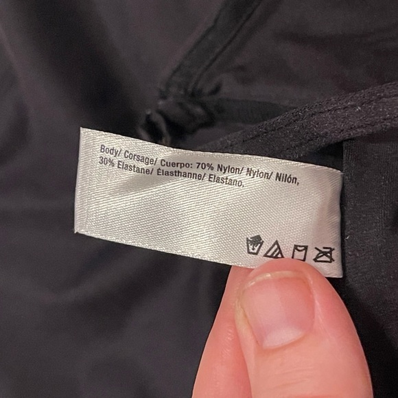 Maiden form nwt black compression shapewear tank top - Picture 5 of 10